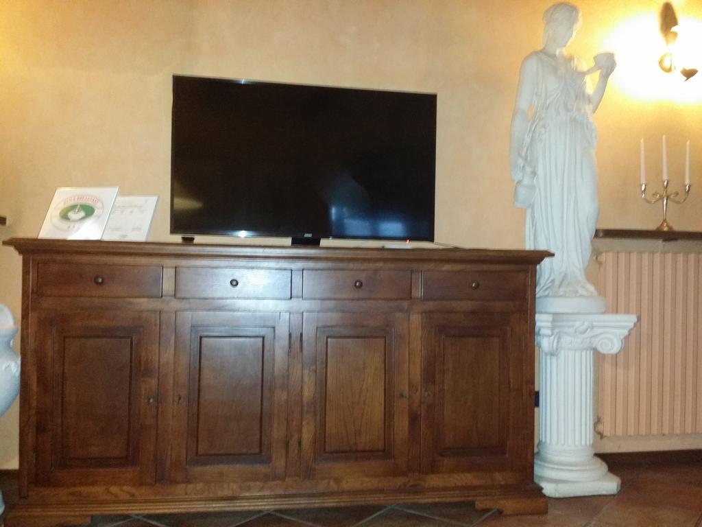 Peropero' Bed & Breakfast Gattinara Bagian luar foto