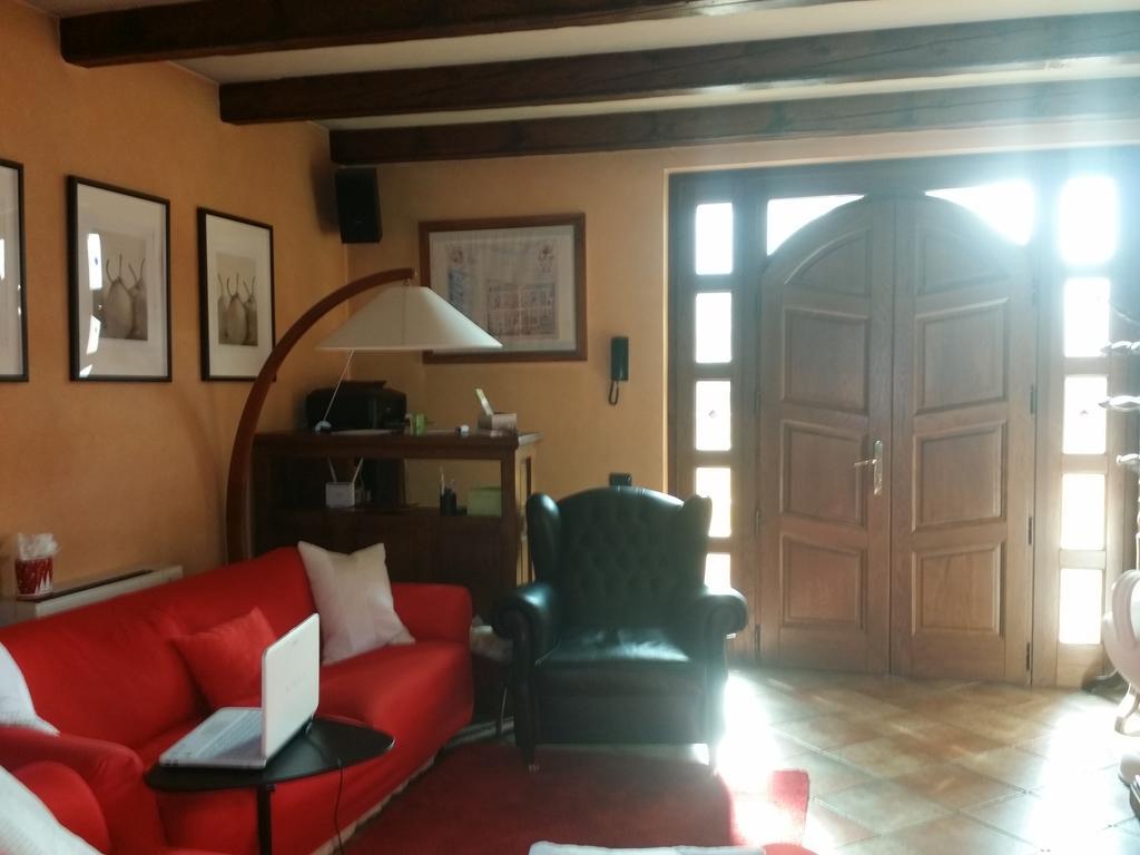 Peropero' Bed & Breakfast Gattinara Bagian luar foto